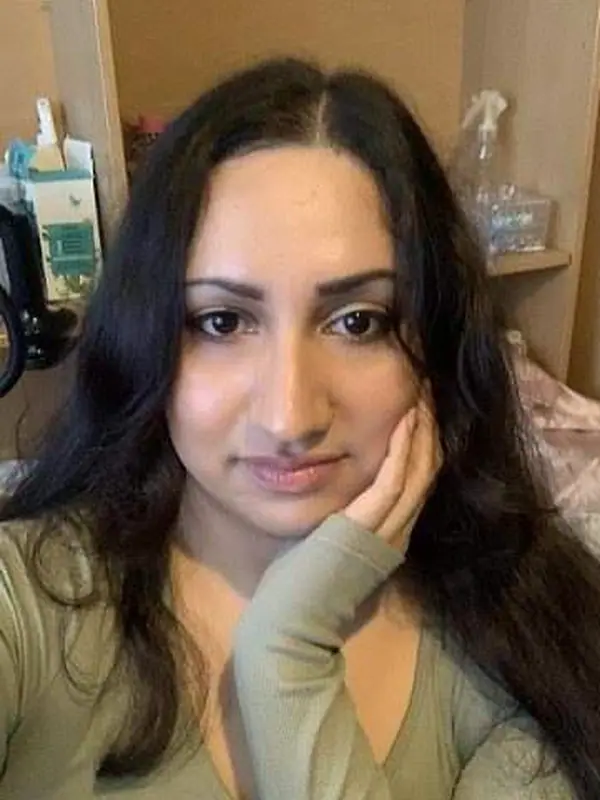 Angélique, 43 ans, rencontre libertine à Clermont-Ferrand