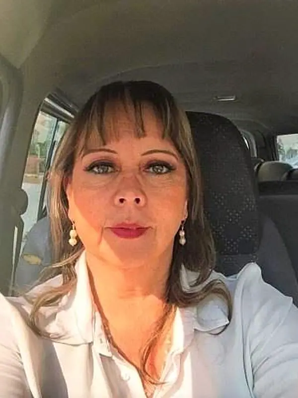 Évelyne, 58 ans, rencontre libertine à Clermont-Ferrand