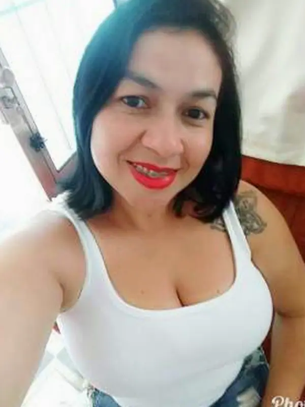 Stéphanie, 46 ans, rencontre libertine à Paris