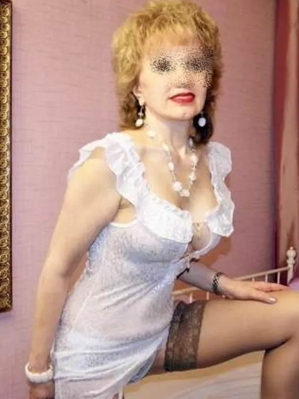 Clotilde, 46 ans, rencontre libertine à Perpignan
