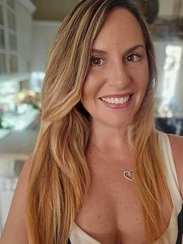 Delphine, 47 ans, rencontre libertine à Saint-Etienne