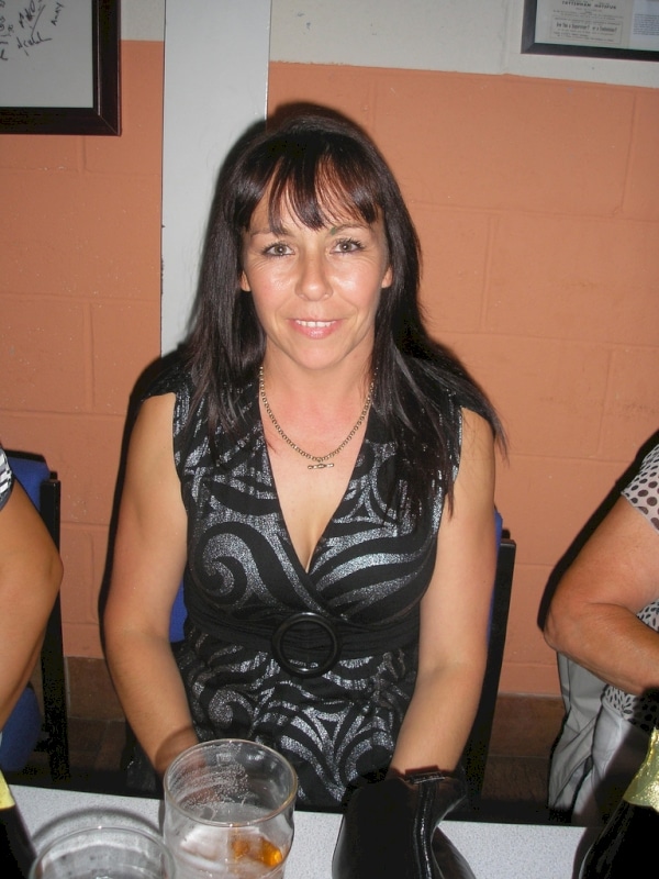 Cougar coquine que pour des amants sur l'Hérault