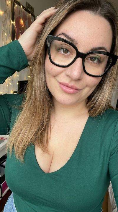 femme coquine - La Rochelle - À La Rochelle, elle attend ton message pour explorer sans prise de tête