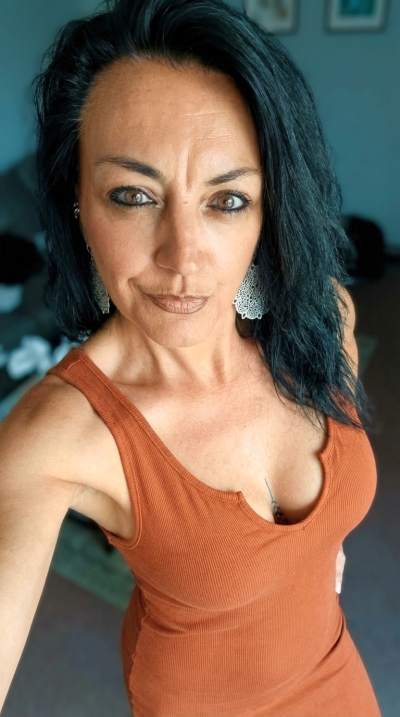 femme coquine - Grenoble - Consultations privées à Grenoble : dialogues sans tabou en tchat coquin direct