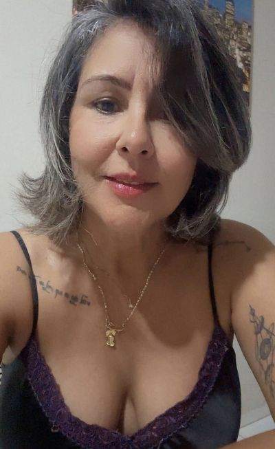 femme coquine - Poitiers - Oseras-tu parler à une vraie femme coquine en ligne à Poitiers?