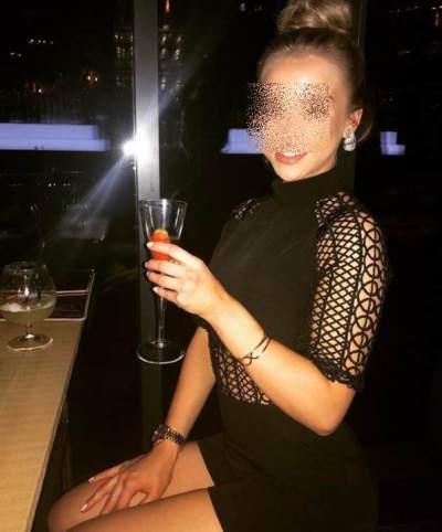 femme coquine - Montreuil - Montreuil : j&rsquo;aime quand un mec me parle sans détour sur tchat hot