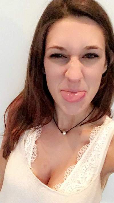 femme coquine - Saint-Étienne - Tu cherches un dialogue hot avec une prof coquine à Saint-Étienne ?