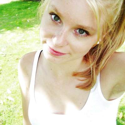 femme coquine - Caen - Sage le jour, femme coquine la nuit : Naomi à Caen cherche du sexe en ligne