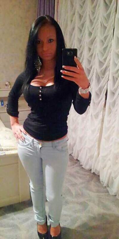 femme coquine - Antibes - Soumise en apparence, dominatrice en tchat : Juliette à Antibes te défie