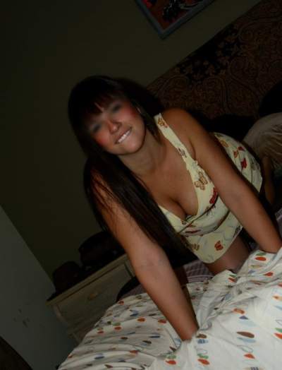 femme coquine - Châteauroux - À Châteauroux, cette infirmière de 43 ans avoue ses envies coquines inavouables